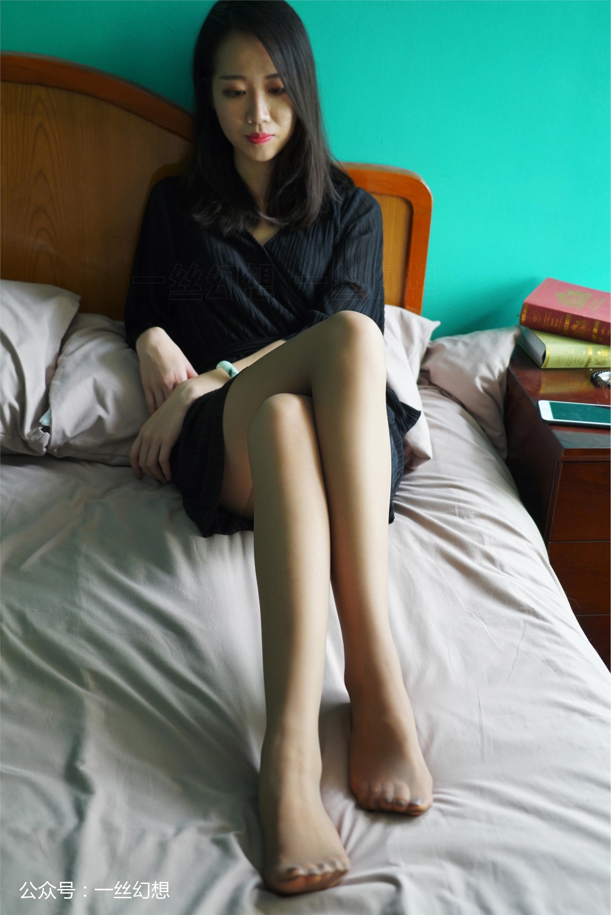 高丝女子图鉴 袜小喵×一丝幻想 NZ024 茜茜